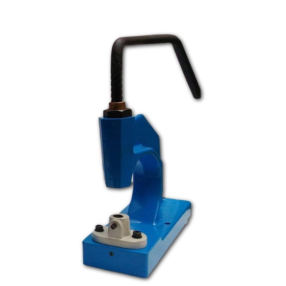 Máquina remachadora T-10